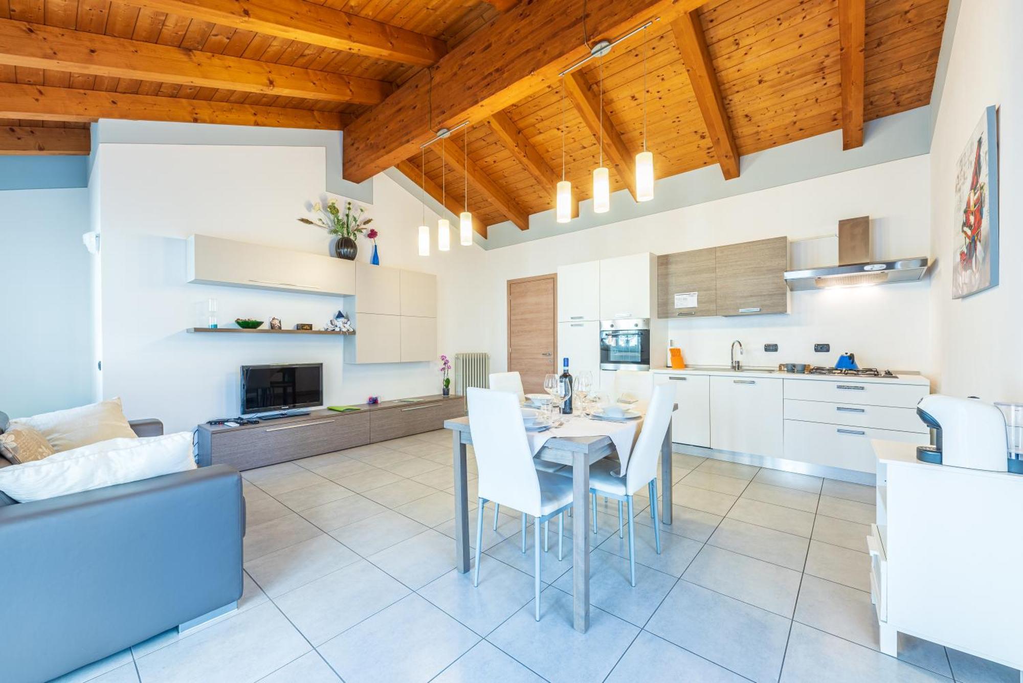 In Piazzetta Holiday Apartments, Barolo Exterior photo